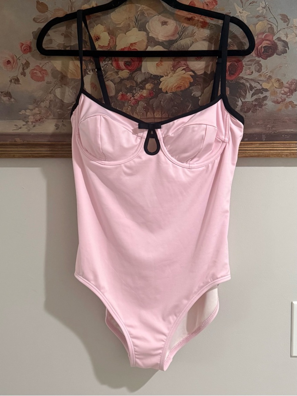 Kate Spade Pink 1 Piece bathing suit w/Black Trim Keyhole detail. XL Fully lined